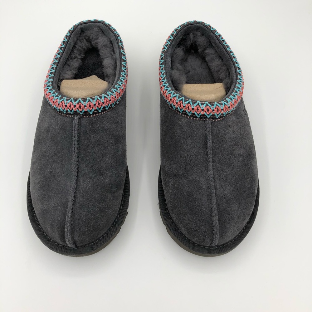 Women’s UGG Tasman slide indoor or outdoor slipper